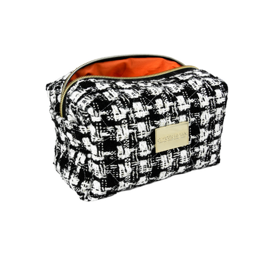 Bouclé Makeup Bag I CHIC